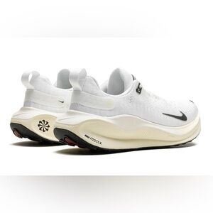 Nike InfinityRN 4
Women Road Running Shoes Sz 8 New Color:White/Sail/Milk/Chrome